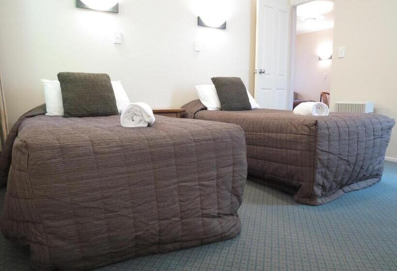 اتاق خانوادگی, Distinction Coachman Hotel, Palmerston North