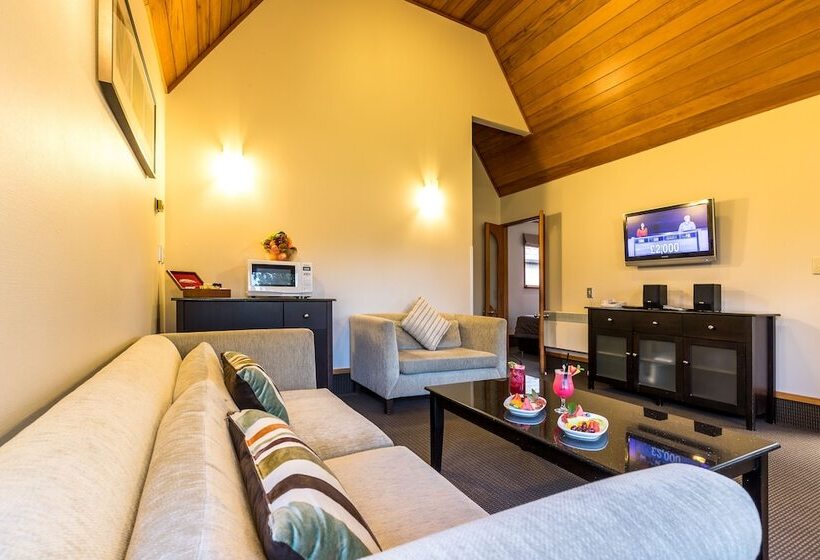 2 Bedroom Deluxe Villa, Distinction Te Anau  & Villas