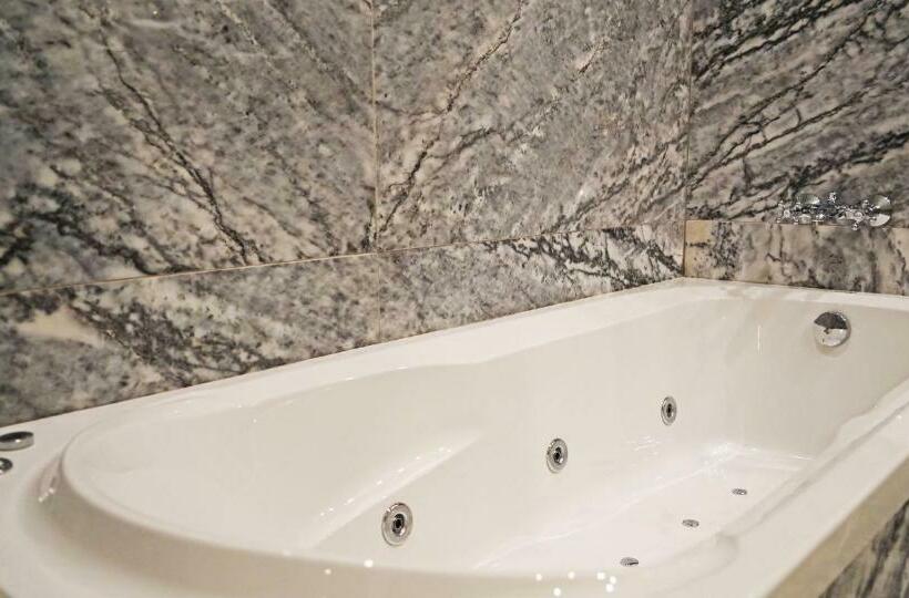 سوییت, Grande Hotel Do Porto