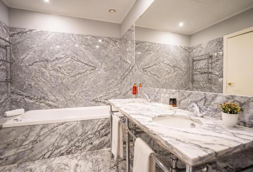 سوییت, Grande Hotel Do Porto
