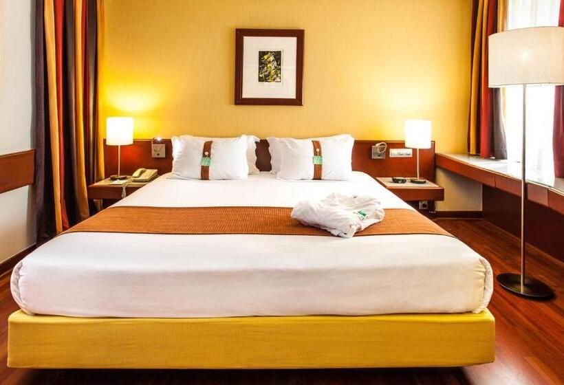 اتاق استاندارد با تخت بزرگ, Holiday Inn Lisbon Continental, An Ihg