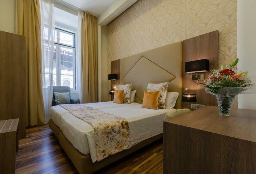 Quarto Superior, Inn Rossio