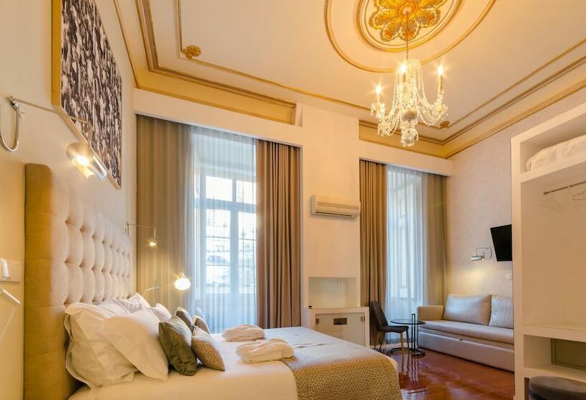 Quarto superior, Inn Rossio