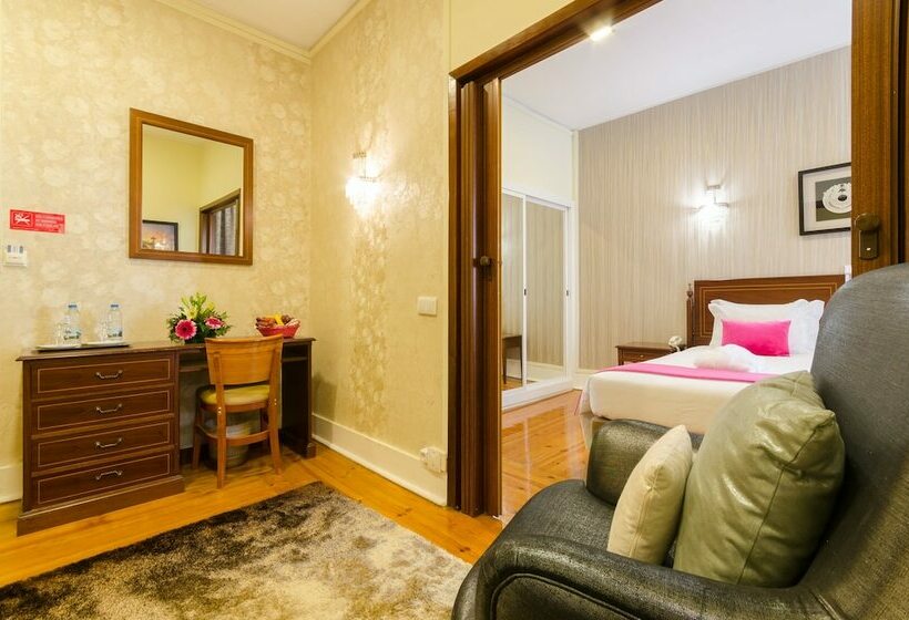 Quarto Triplo Superior, Inn Rossio