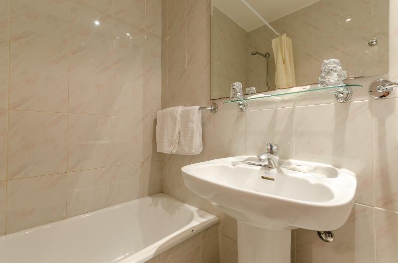 اتاق استاندارد یک نفره, Inn Rossio