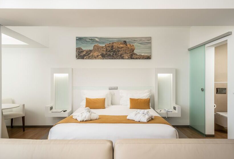 سوییت جونیور با چشم‌انداز دریا, Jupiter Algarve Hotel