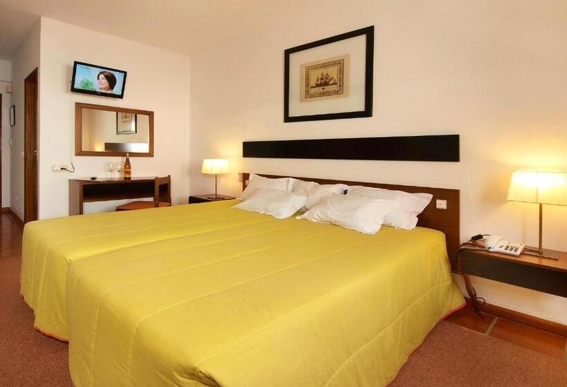 Superior Room, Lagosmar