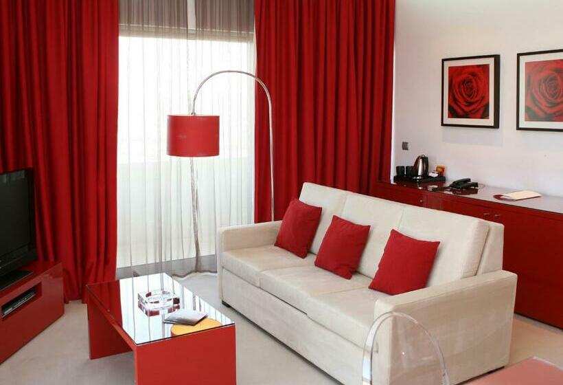 Suite, Lutecia Smart Design