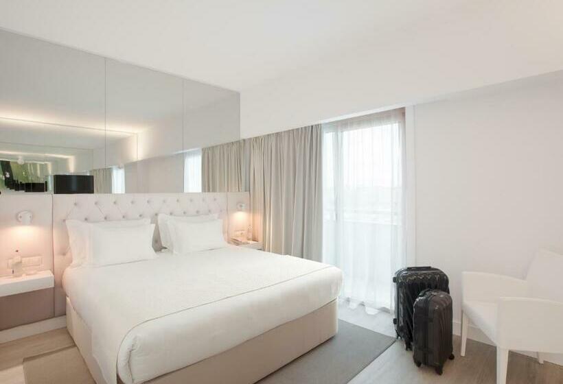 Premium Room with Balcony, Lutecia Smart Design