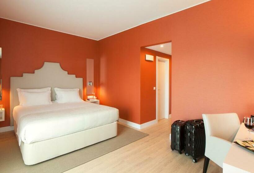 Premium Room with Balcony, Lutecia Smart Design