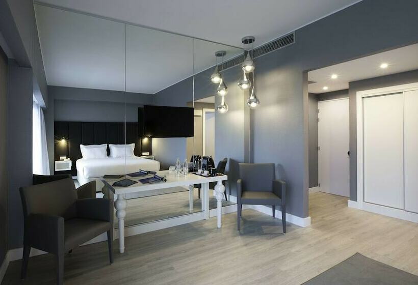 Habitación Premium con Balcón, Lutecia Smart Design