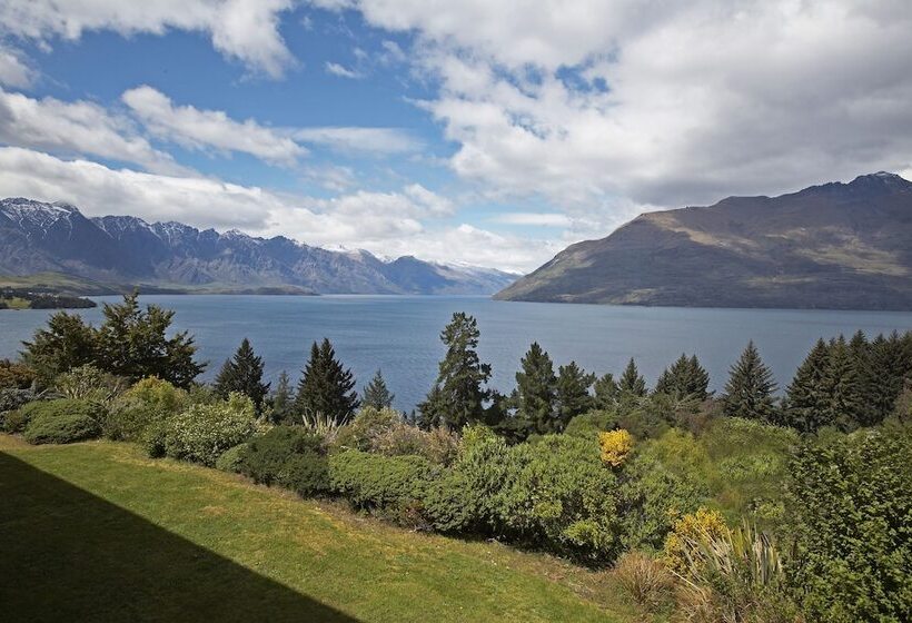 غرفه قياسيه سريرين مزدوجين, Mercure Queenstown Resort