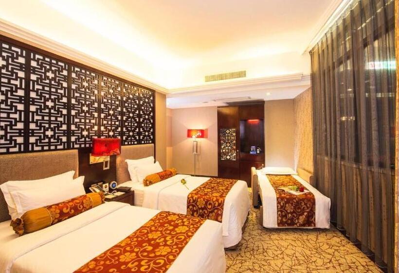 اتاق کلاسیک سه تخته, Metropole