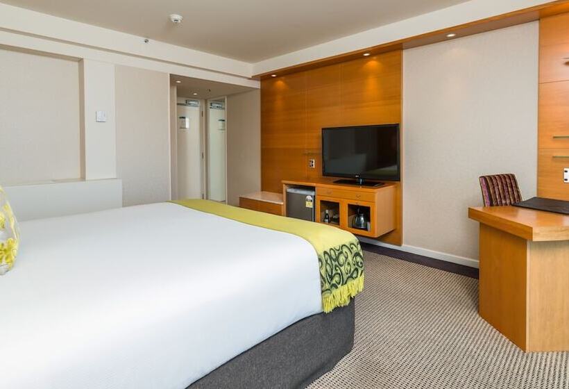 Club Room King Bed, Millennium Hotel Rotorua
