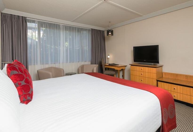 اتاق سوپریور با تخت دو نفره بزرگ, Millennium Hotel Rotorua