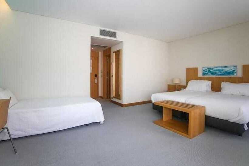 Standard Triple Room, Praia