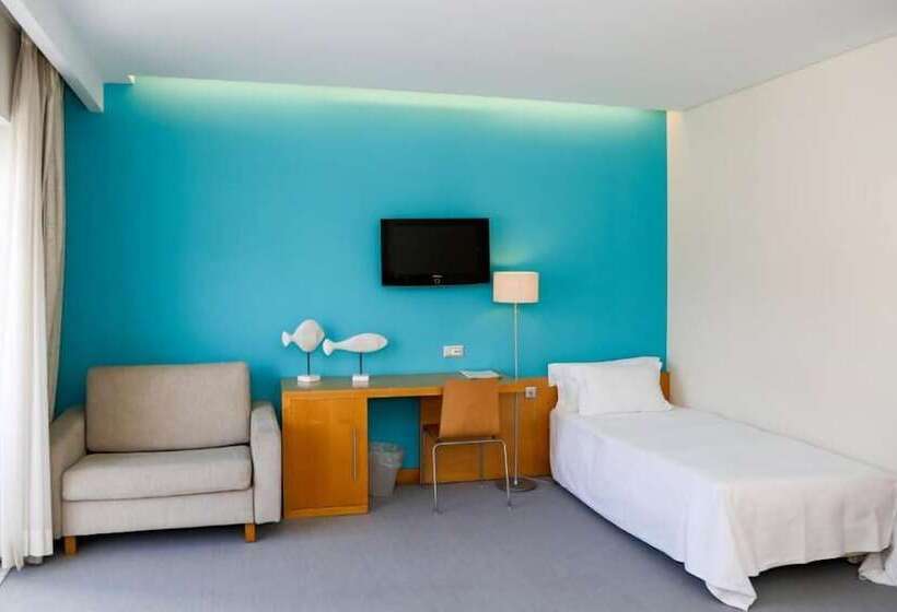 Chambre Triple Standard, Praia