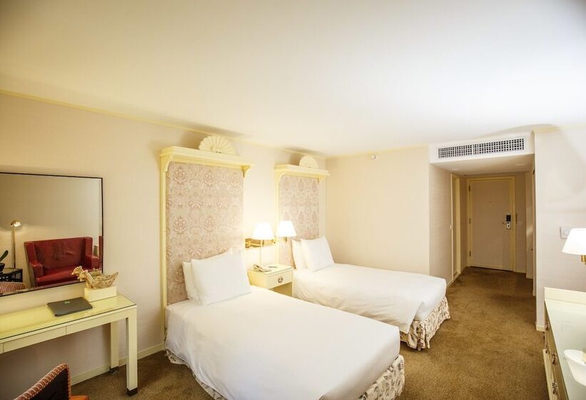 اتاق استاندارد با چشم‌انداز, Regency Art Hotel Macau