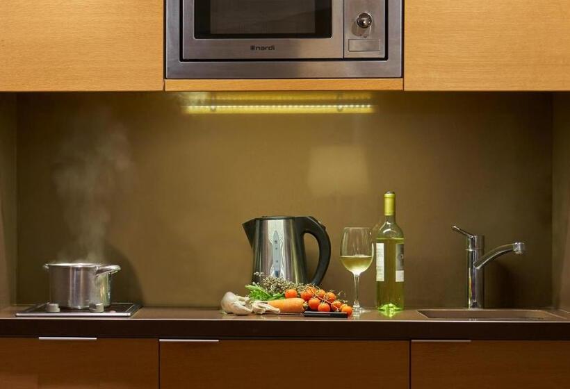 استودیوی سوپریور, Suite Hotel Eden Mar   Portobay
