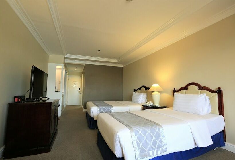 Deluxe Room, The Mansion