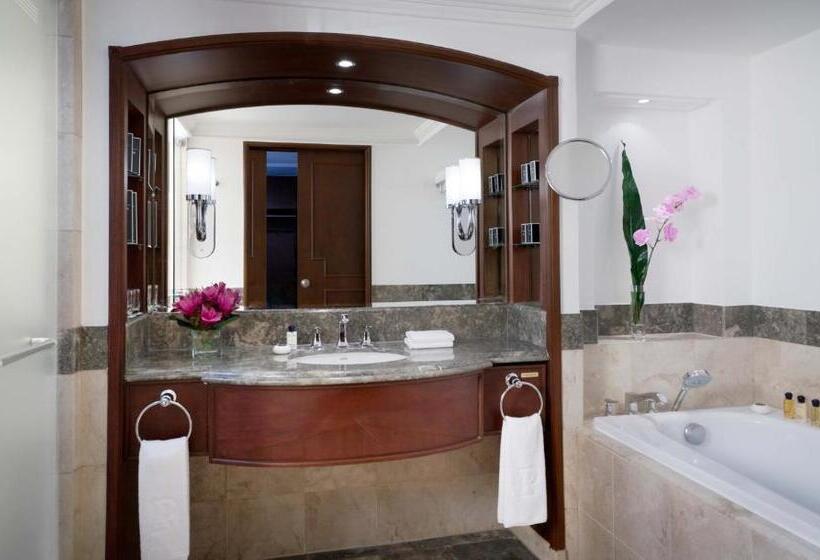 اتاق کلاسیک با تخت دونفره, The Peninsula Manila