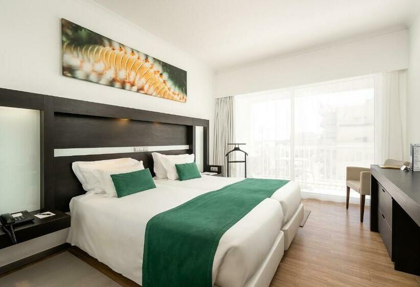 اتاق سوپریور با چشم‌انداز جانبی دریا, Jupiter Algarve Hotel