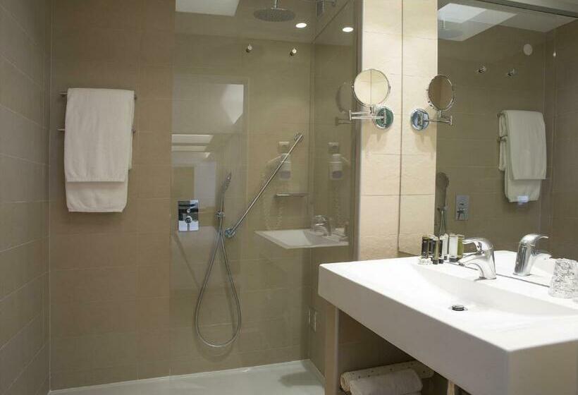 سوییت جونیور با چشم‌انداز دریا, Jupiter Algarve Hotel