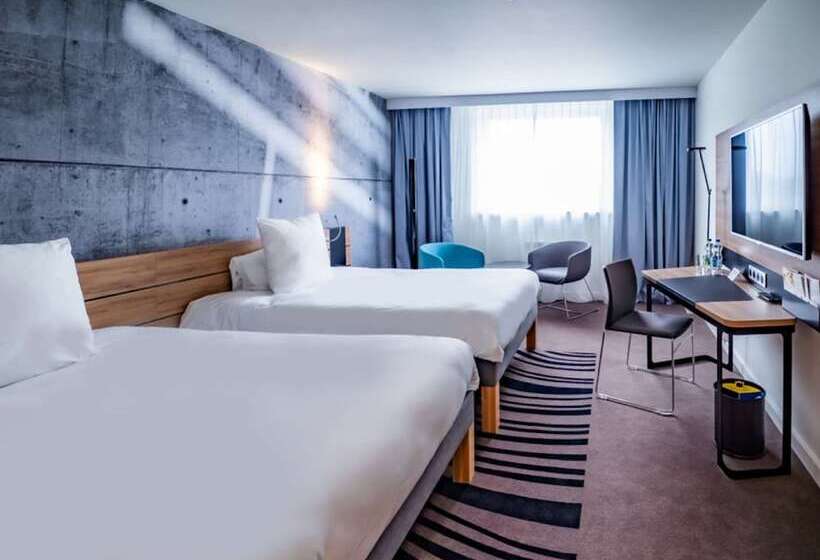 Executive Room, Novotel Krakow City West