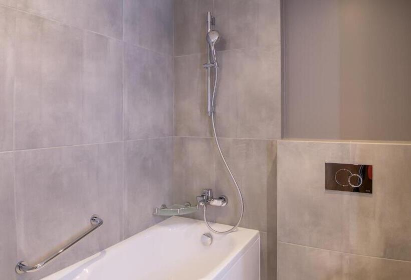 اتاق سوپریور, Novotel Wrocław Centrum