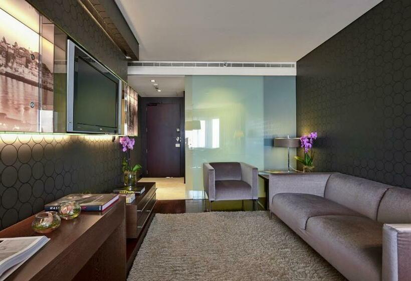سوییت لوکس, Porto Palácio Hotel By The Editory