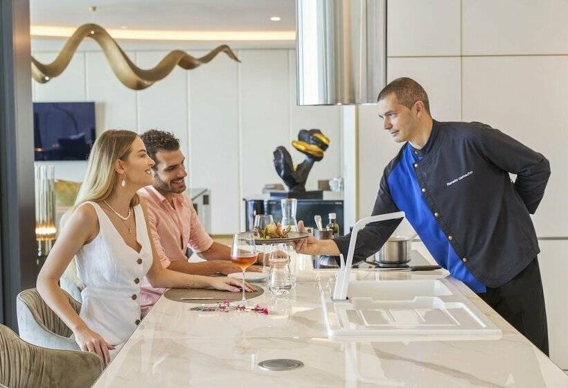 سوئیت پرزیدنت, Savoy Palace, The Leading Hotels of The World Savoy Signature