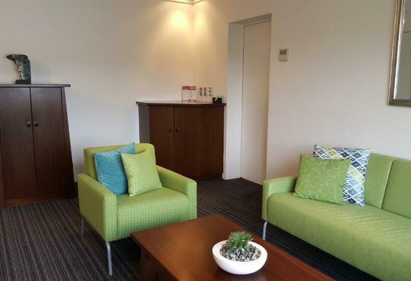 Suite with Hot Tub, The Devon  & Conference Centre