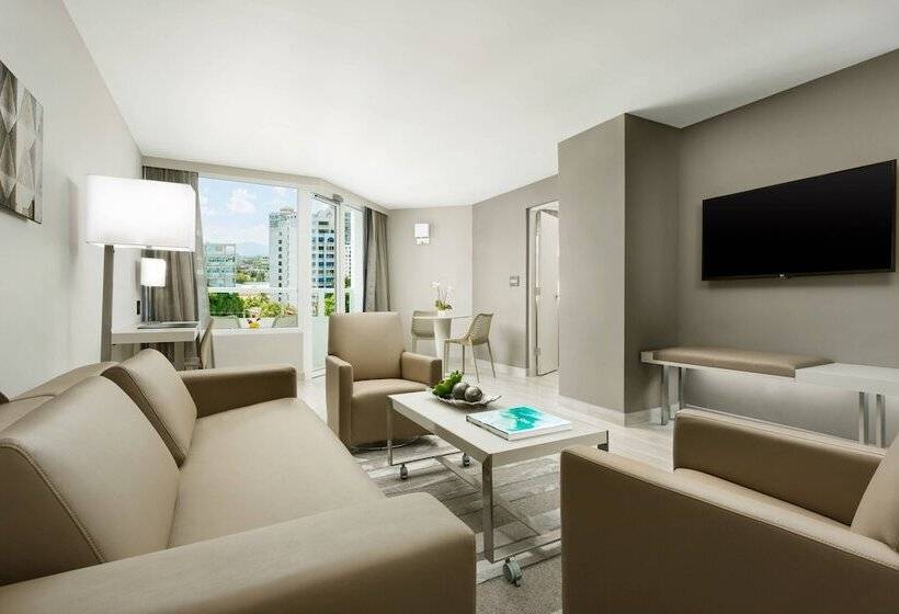 Suite with Balcony, Ac Hotel By Marriott San Juan Condado