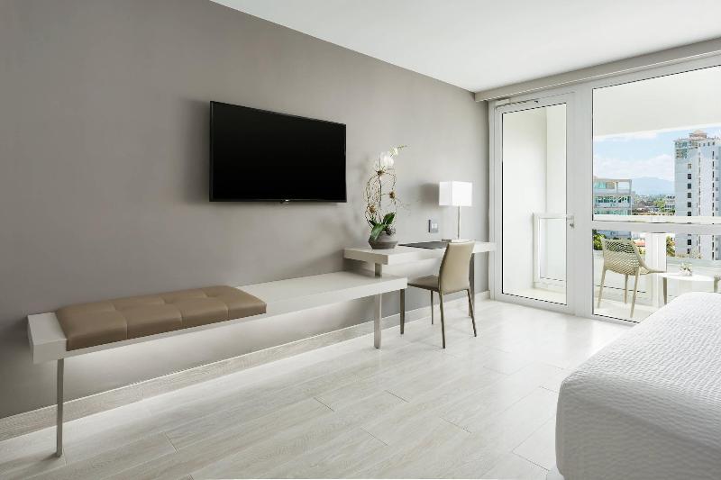 اتاق اجرایی با تخت بزرگ, Ac Hotel By Marriott San Juan Condado