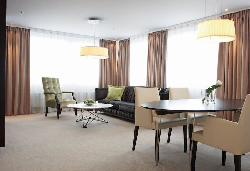 스위트, Elite Park Avenue