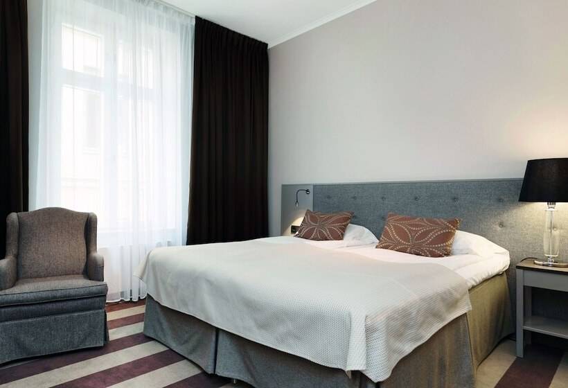 اتاق استاندارد, Elite Hotel Savoy