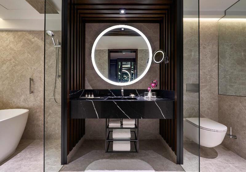 اتاق لوکس با چشم‌انداز, Fairmont Singapore