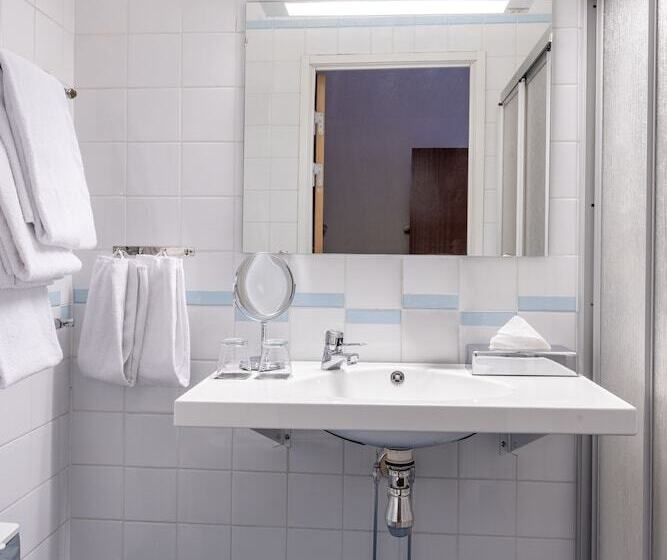 اتاق خانوادگی, First Hotel Statt örnsköldsvik