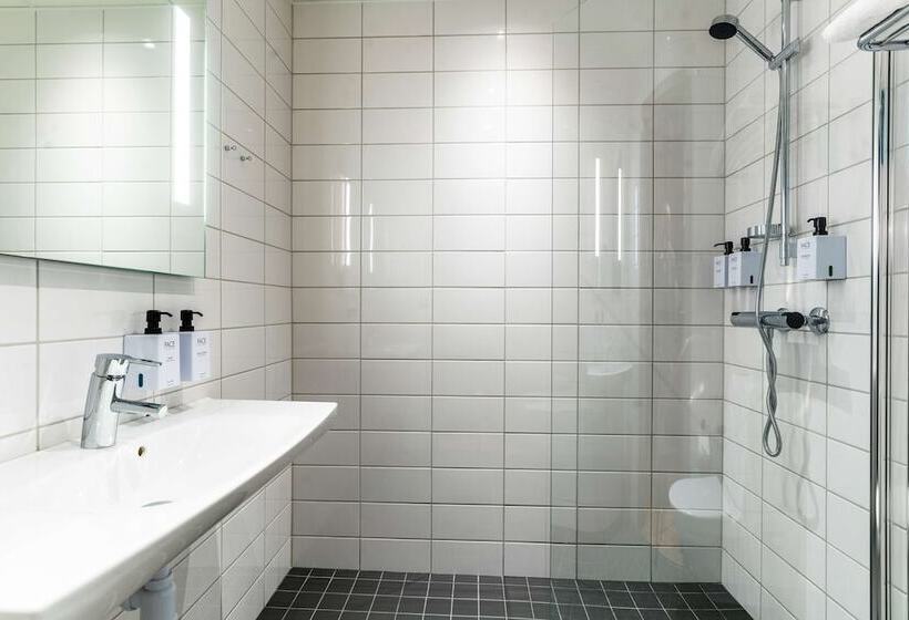 اتاق استاندارد یک نفره, Scandic Frimurarehotellet