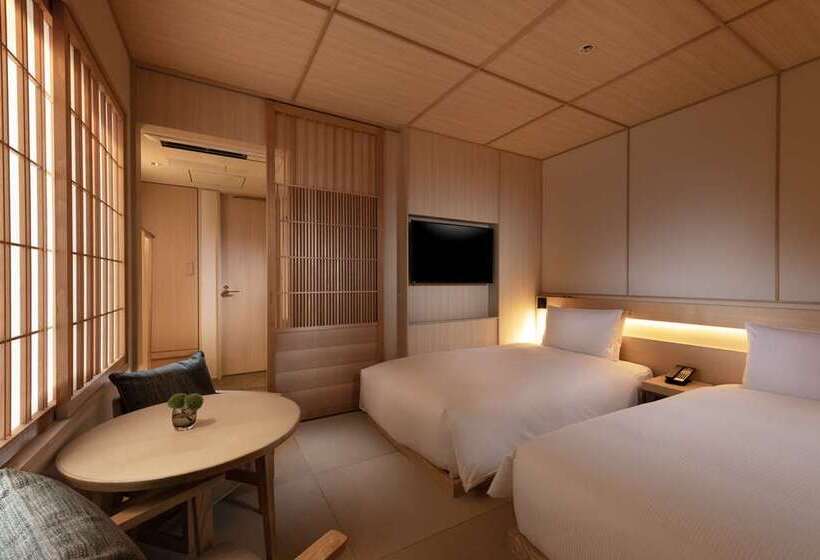 اتاق لوکس با چشم‌انداز استخر, Doubletree By Hilton Phuket Banthai Resort
