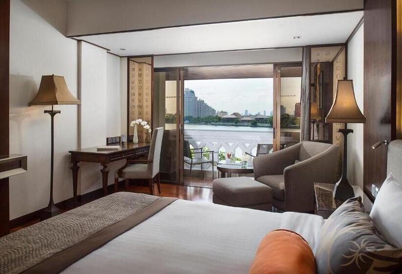 Deluxe room with river view, Anantara Riverside Bangkok Resort