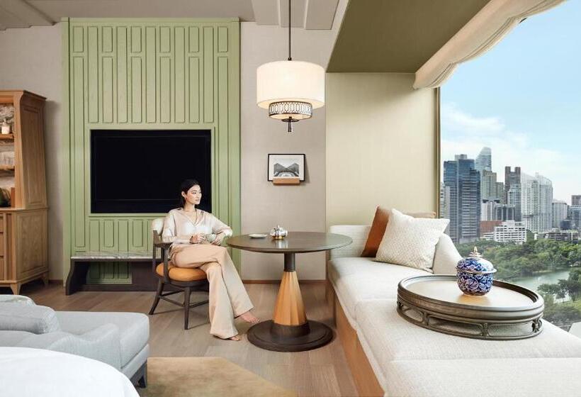 اتاق لوکس با تخت بزرگ, Dusit Thani Bangkok