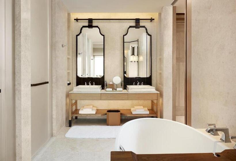 اتاق لوکس, Dusit Thani Bangkok