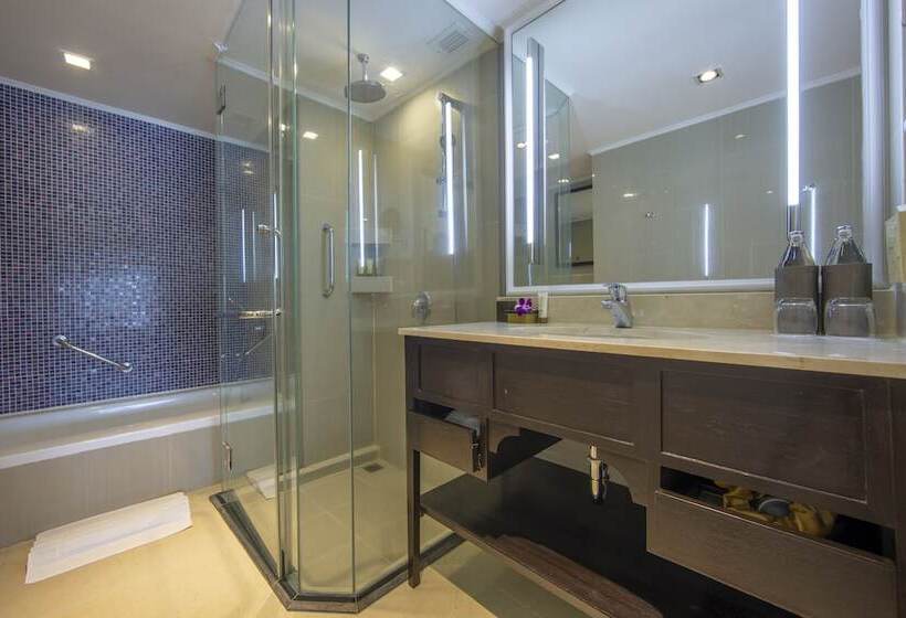 اتاق کلاب, Dusit Thani Laguna Phuket