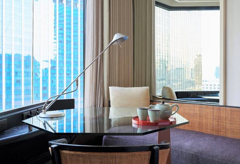 Premium Suite, Grand Hyatt Erawan Bangkok