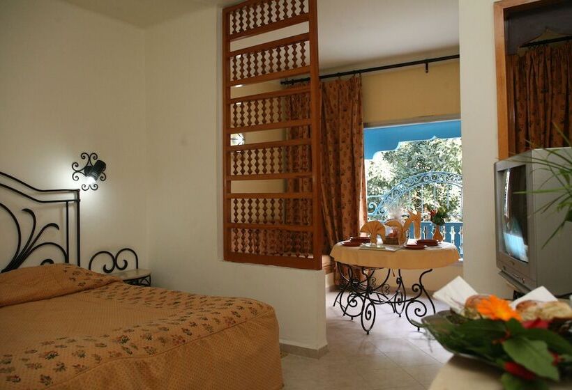 اتاق استاندارد چهار تخته, La Residence Hammamet
