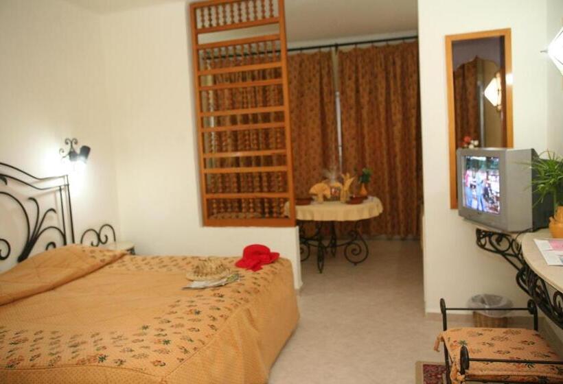 اتاق استاندارد چهار تخته, La Residence Hammamet