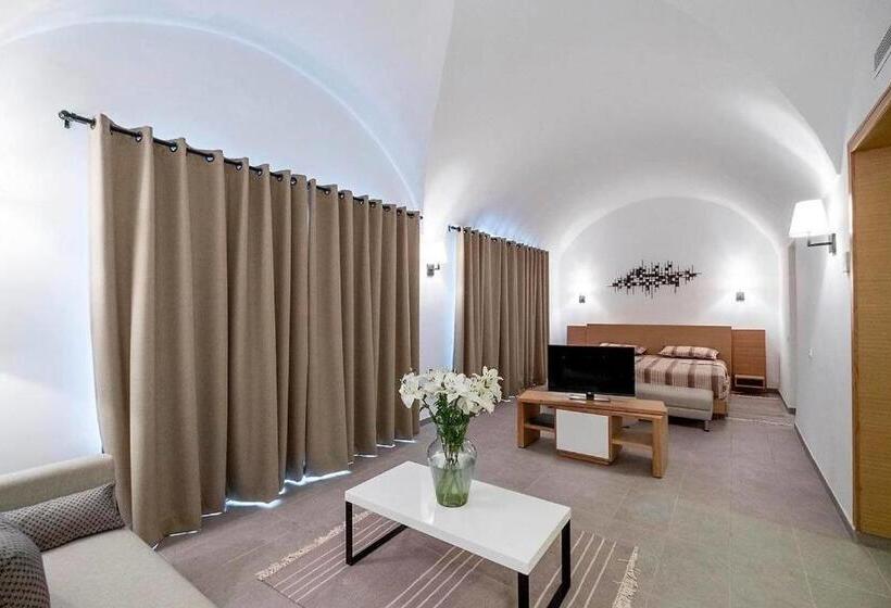 اتاق لوکس با بالکن, Les Orangers Garden Villas And Bungalows Ultra All Inclusive