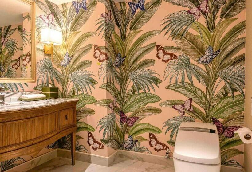 سوئیت با تخت بزرگ, Mövenpick Hotel Bangkok Ploenchit Bdms