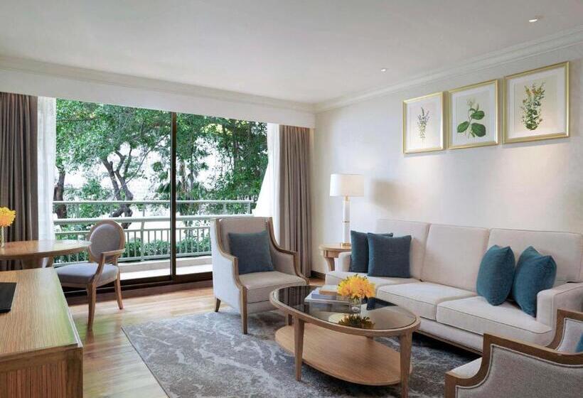 Suite Cama King, Mövenpick Bdms Wellness Resort Bangkok